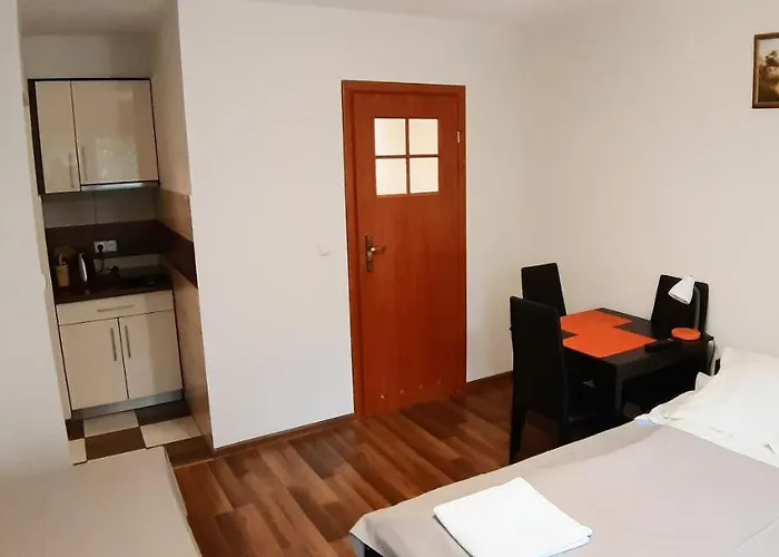 Helios בית אירוח זקופאנה